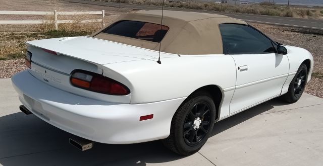 2001 CAMARO CONVERTIBLE (21).jpg